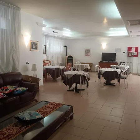 酒店 Sirios 圣乔瓦尼·罗通多